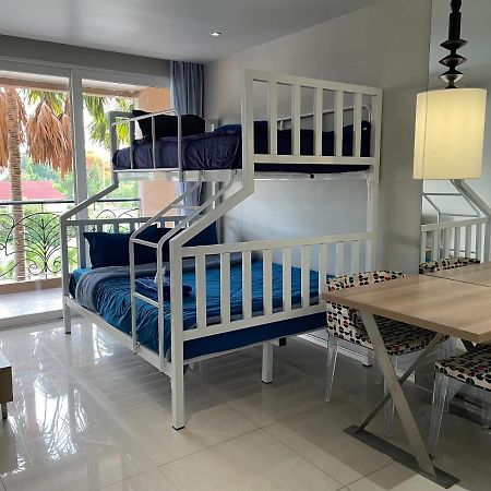 Atlantis Condo Resort Jomtien Bagian luar foto