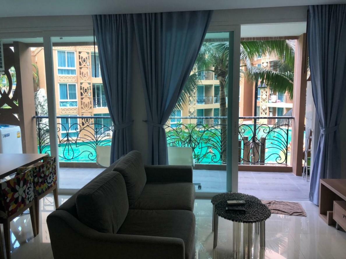Atlantis Condo Resort Jomtien Bagian luar foto