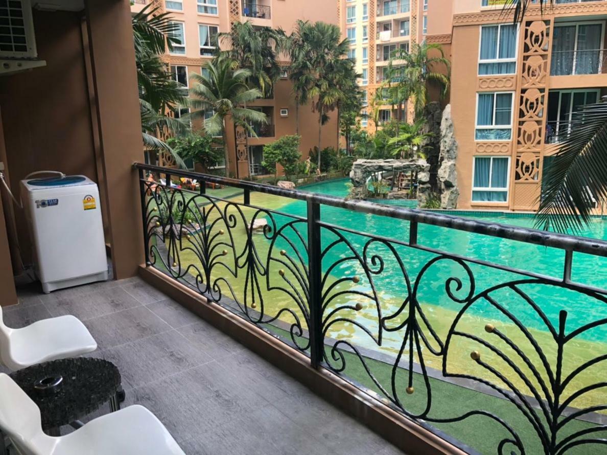Atlantis Condo Resort Jomtien Bagian luar foto