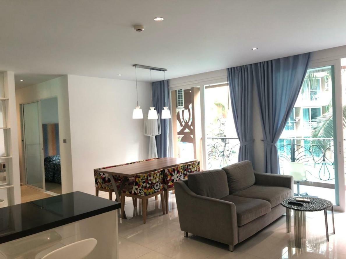 Atlantis Condo Resort Jomtien Bagian luar foto