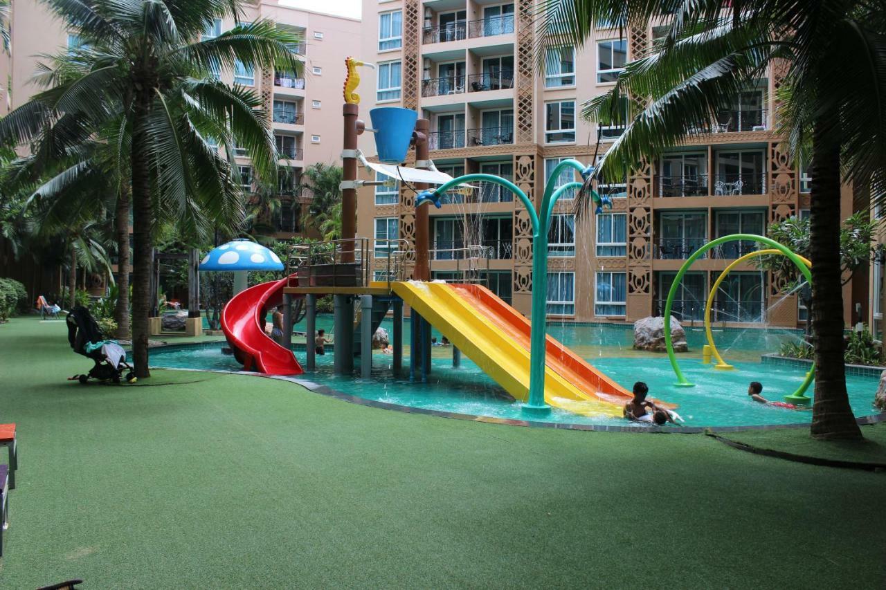 Atlantis Condo Resort Jomtien Bagian luar foto