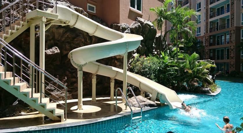 Atlantis Condo Resort Jomtien Bagian luar foto