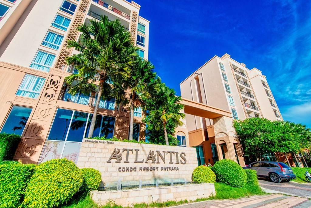 Atlantis Condo Resort Jomtien Bagian luar foto