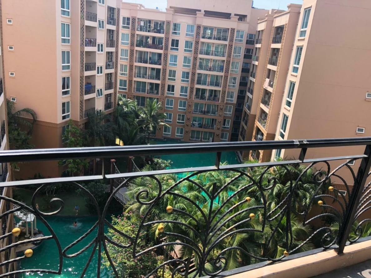 Atlantis Condo Resort Jomtien Bagian luar foto